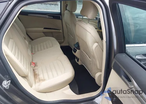 2016 Ford Fusion Hybrid Se z USA, uszkodzony, nr VIN 3FA6P0LU0GR292446